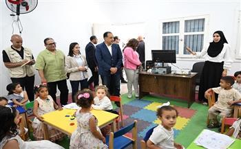​رئيس الوزراء يتفقد مركز تنمية الأسرة والطفل بزاوية صقر