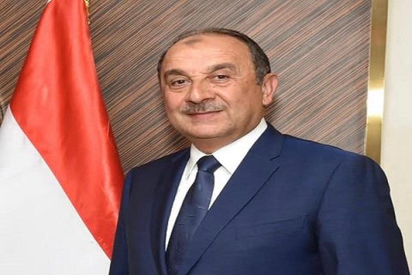 وزير قطاع الأعمال يجري زيارة مفاجئة لشركتي العربية وممفيس للأدوية لمتابعة سير العمل