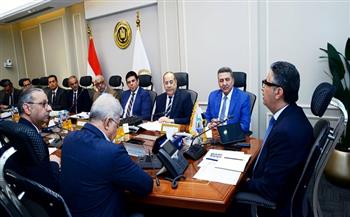 وزير التموين يتابع الموقف التنفيذي للمخزون الاستراتيجي من السلع