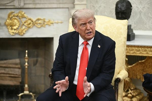 ترامب: من الممكن ان ننخرط في الحرب بين اسرائيل وايران 