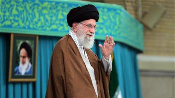 إسرائيل تهدد باغتيال المرشد الإيراني.. من يحميه؟