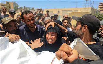 استشهاد عشرات الفلسطينيين من منتظري المساعدات في خان يونس ورفح برصاص الاحتلال الإسرائيلي