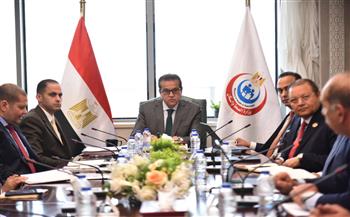 نائب رئيس مجلس الوزراء وزير الصحة يعقد اجتماعا لمتابعة الموقف التنفيذي لميكنة منظومة التأمين الصحي الشامل