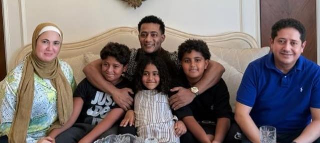 بعد قرار إيداعه بدار رعاية.. محمد رمضان يعلن انتهاء أزمة نجله بالصلح