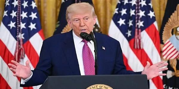 إعلام أمريكي: اجتماع ترامب مع فريقه للأمن القومي لم يسفر عن اتخاذ قرار بشأن شن هجوم على إيران