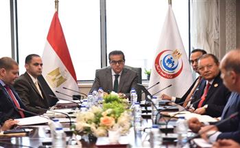 وزير الصحة يعقد اجتماعا لمتابعة الموقف التنفيذي لميكنة منظومة التأمين الصحي الشامل
