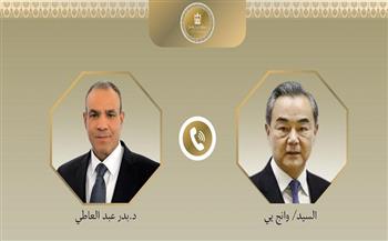وزير الخارجية يبحث هاتفيًا مع نظيره الصيني تطورات التصعيد العسكري بين إسرائيل وإيران