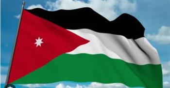 إطلاق صافرات الإنذار بالأردن بعد رصد أجسام طائرة