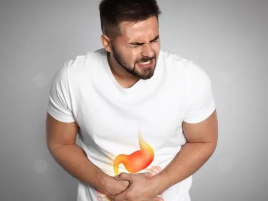 4  مضاعفات للإمساك المزمن
