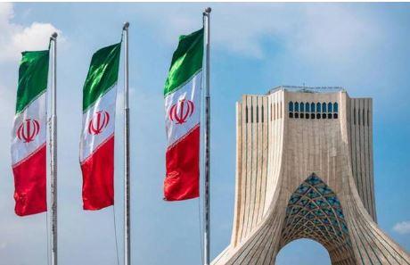 وزير الخارجية الإيراني: طهران ملتزمة بالدبلوماسية لكنها تتصرف دفاعا عن النفس ضد إسرائيل