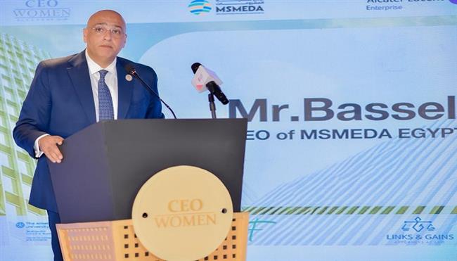 باسل رحمي: تفعيل جميع خدمات جهاز تنمية المشروعات لتعزيز قدرات المرأة