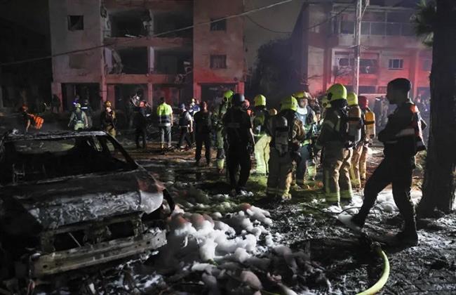 الجيش الإسرائيلي: فرق الإنقاذ تعمل في 4 مواقع أصابتها الصواريخ الإيرانية