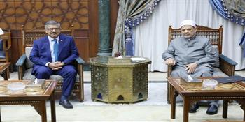 شيخ الأزهر يبحث مع سفير باكستان بالقاهرة سبل تعزيز التعاون العلمي والدعوي    