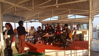  الموسيقى العربية تشدو بباقة من الأغاني الطربية بالجولة النيلية بأسيوط 