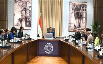 رئيس الوزراء يتابع موقف تمويل مشروعات المبادرة الرئاسية "حياة كريمة"