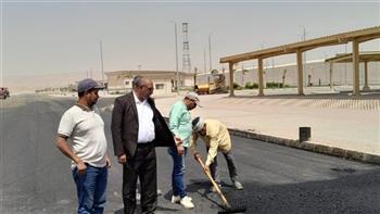 رئيس جهاز أخميم الجديدة: تنفيذ الحارة الخارجية للطريق الرئيسي وطرق الإسكان الاجتماعي