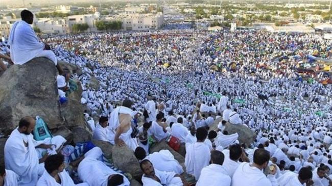 ساعات ذكية لمتابعة صحة الحجاج عن بُعد