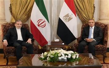 مشاورات سياسية بين وزير الخارجية ونظيره الإيراني