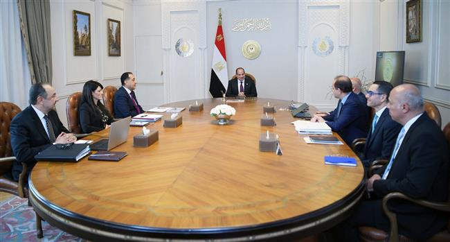 الرئيس السيسي يتابع آخر مستجدات تنفيذ المشروع القومي لتطوير صناعة الغزل والنسيج