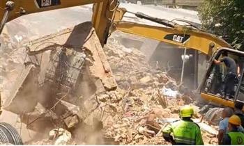 محافظ القاهرة: لجنة هندسية لمعاينة العقارات المحيطة بالعقارين المنهارين في حدائق القبة