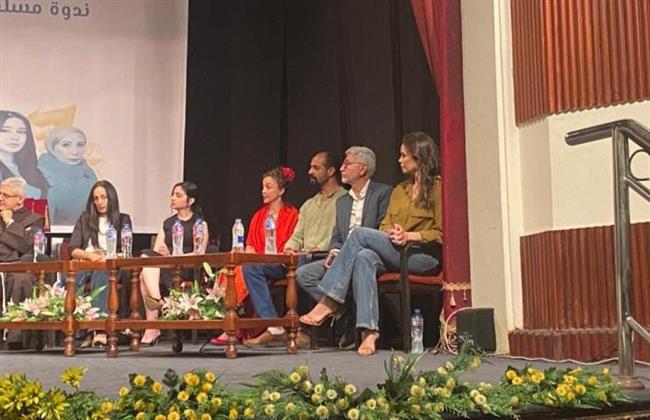 أبطال وصناع مسلسل لام شمسية في ندوة بالمركز الكاثوليكي للسينما.. صور  