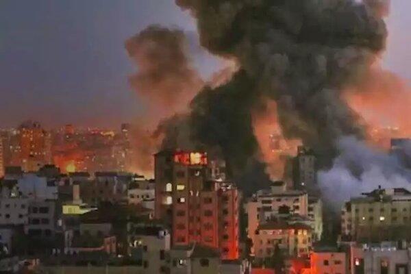 إعلام إسرائيلي: دوي انفجارات في مناطق وسط إسرائيل