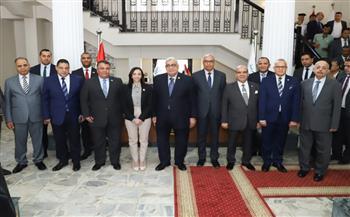 رئيس مجلس الدولة يفتتح مكتب التوثيق والشهر العقاري بمجمع محاكم البحيرة