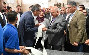 وزير الصناعة والنقل يدعو إلى إنشاء جمعية للمستثمرين في منطقة أبو رواش الصناعية 