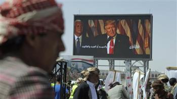 الحوثيون: مستعدون لاستهداف السفن والبوارج الأمريكية في البحر الأحمر