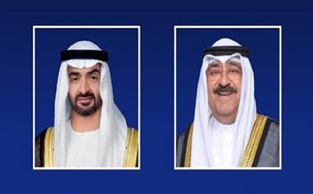 أمير الكويت ورئيس الإمارات يبحثان هاتفيًا الأوضاع المتسارعة في الشرق الأوسط