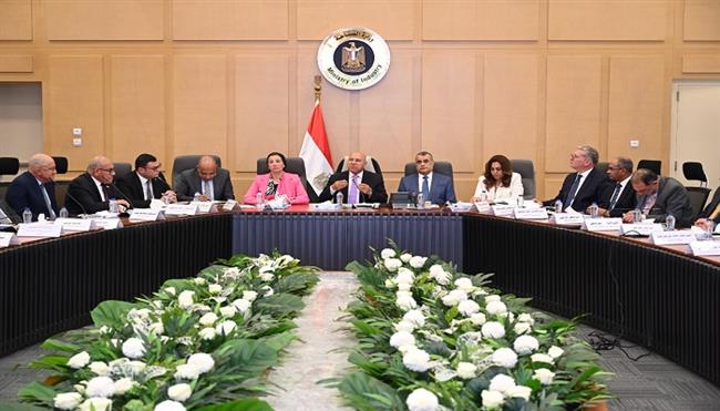 التنمية الصناعية: سحب أراضٍ من مستثمرين غير جادين وإعادة تخصيصها للصناعات الفعالة
