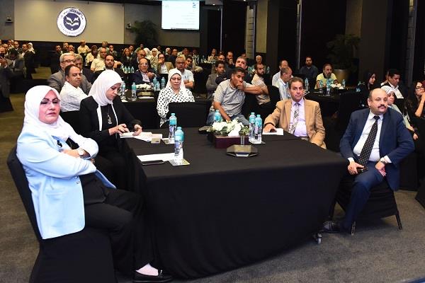 «العامة للاستثمار» تبحث جاهزية القطاع الخاص المصري لتطبيق آلية تعديل حدود الكربون الأوروبية