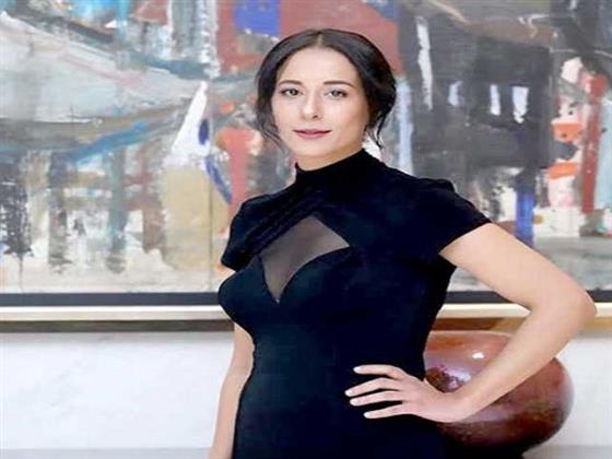 دنيا ماهر تخوض تجربة «البلاك كوميدى» مع «السادة الأفاضل»