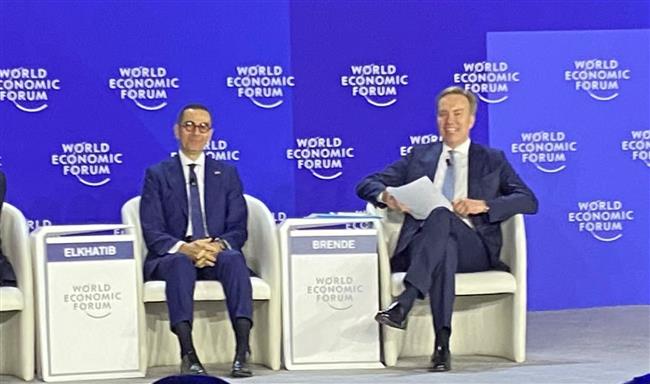 وزير الاستثمار يستعرض الفرص الاستثمارية بمصر أمام المنتدى الاقتصادي العالمي بالصين 