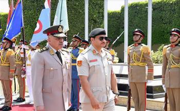الفريق أحمد خليفة رئيس أركان حرب القوات المسلحة يلتقى رئيس أركان القوات البرية بالجيش الليبى