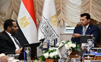 وزير الرياضة يبحث ربط برامج وأنشطة اللياقة البدنية ببيانات الصحة العامة 