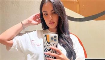 بالأبيض.. درة بإطلالة كاجوال في ظهور لافت على إنستجرام 