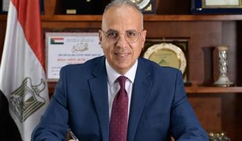 وزير الري يبحث مجهودات تسهيل إجراءات إصدار تراخيص المياه الجوفية