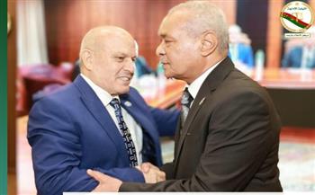 رئيس النيابة الإدارية يهنئ المستشار محمد الشناوي على توليه رئاسة الهيئة 