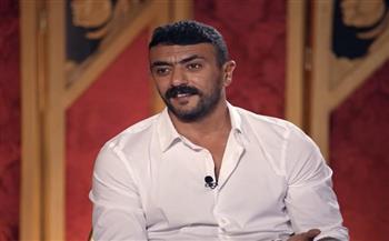 "مش عارف ده شبهي ولا AI".. أحمد العوضي يثير الجدل بصورة عبر الذكاء الاصطناعي