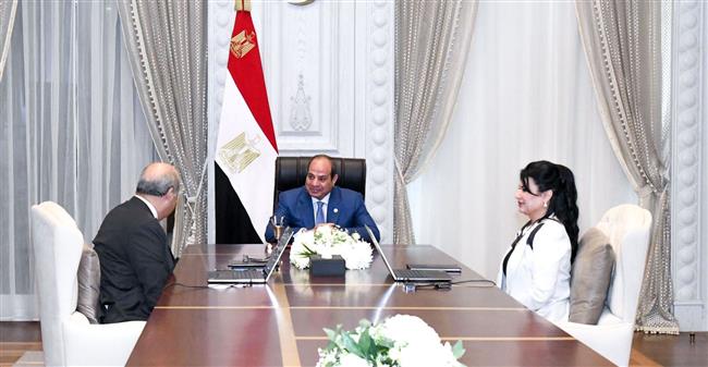 الرئيس السيسي يوجه بالاستمرار في تطوير المطارات المصرية