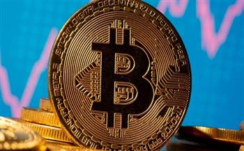 "بيتكوين" ترتفع 3.3% في أسبوع مع انحسار المخاطر العالمية