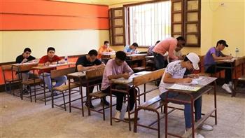 اليوم.. طلاب الثانوية العامة يؤدون امتحان اللغة الأجنبية الأولى