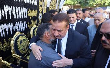 محافظ المنوفية يتلقى العزاء فى ضحايا حادث الدائري الإقليمي