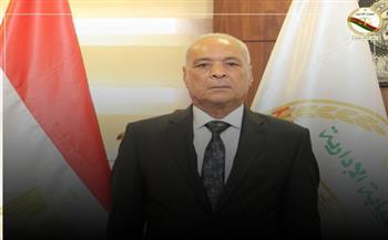 منح  المستشار عبد الراضي صِدِّيق وسام الجمهورية من الطبقة الأولى