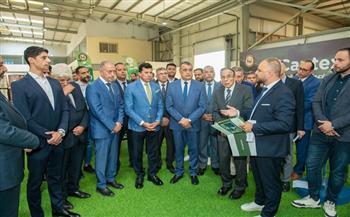 وزيرا الرياضة والإنتاج الحربي يتابعان التعاون فى مصنع النجيل الصناعي