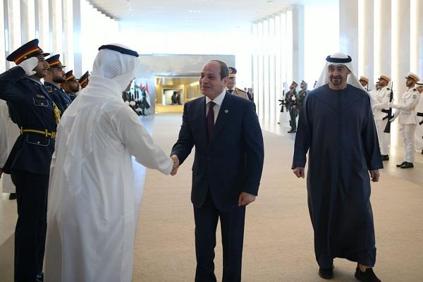 خلال استقباله الرئيس السيسي.. بن زايد يشيد بالجهود المصرية المتواصلة منذ بدء الأزمة في غزة