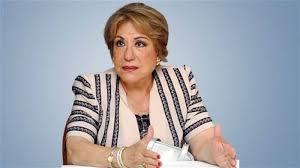 نادية الجندي تسترجع كواليس مسلسل "سكر زيادة" مع الفنانة الراحلة سميحة أيوب