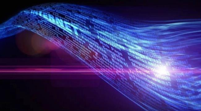  ابتكار ثوري جديد يضاعف سرعة الإنترنت.. يعمل بالليزر