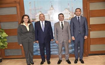 اجتماع تمهيدي يضع الأسس لتعاون مثمر بين محافظة بورسعيد والجهاز القومي لتنظيم الاتصالات 
